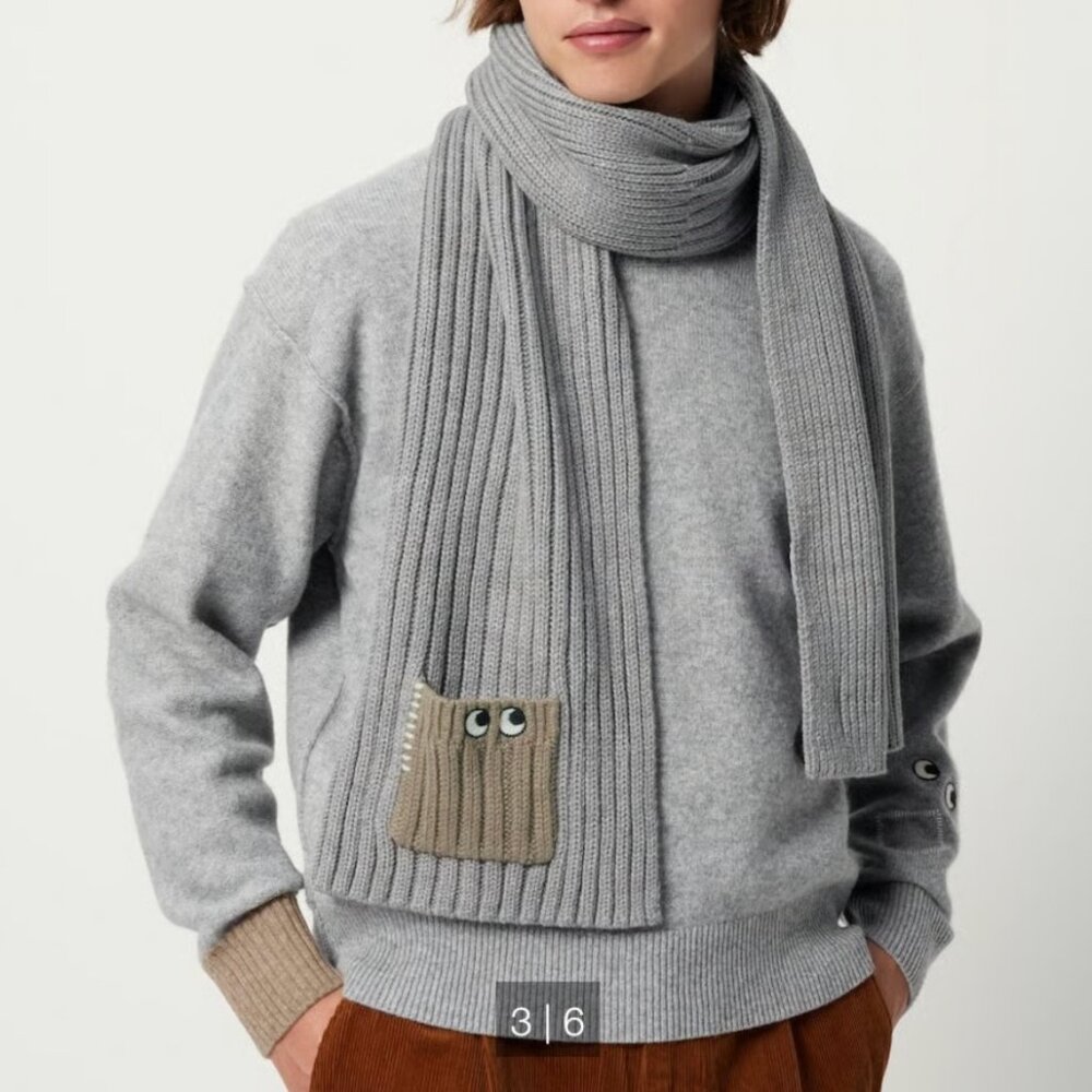 NWT Anya Hindmarch x Uniqlo Grey/Beige Knitted Scarf